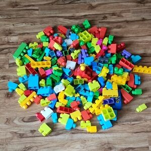 200 Mega Bloks Colorful Building Blocks Set for Kids